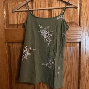 Women’s Loft Outlet green with floral pattern shell tank Small